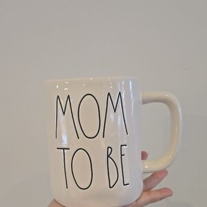 Rae Dunn 'Mom To Be' Mug - White